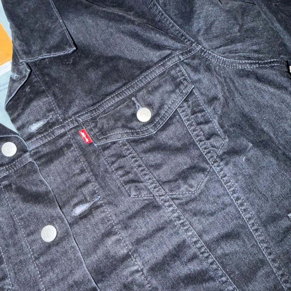 Levi's® Premium RELAXED FIT TRUCKER JACKET Velvet denim Edition - Picture 4 of 6